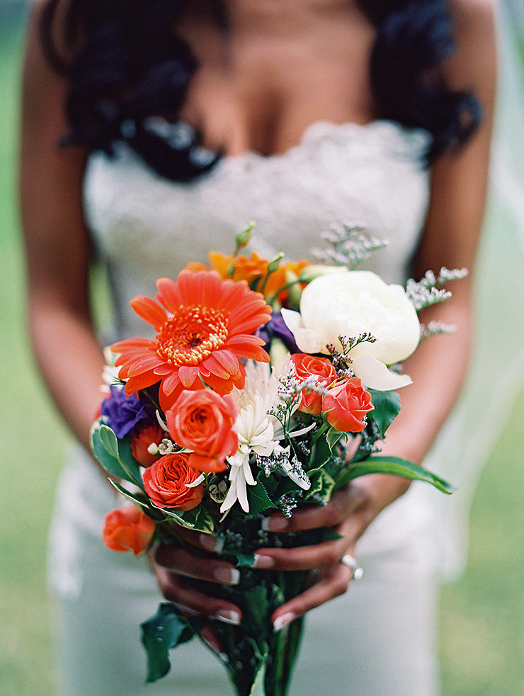 33-Bride-bouquet-by-Pentax-645n-and-Fuji-800Z-film.jpg