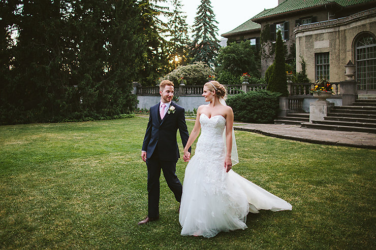 39-The-Parkwood-Estate-wedding-photos-by-Toronto-photographer.jpg